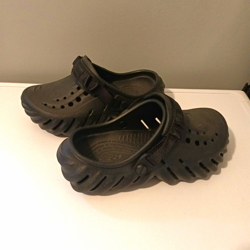 Crocs black clog sandals - black,