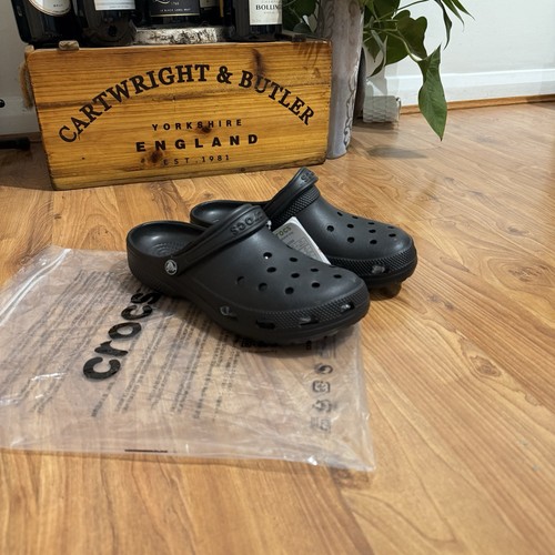 Unisex brand new crocs classic - unisex,